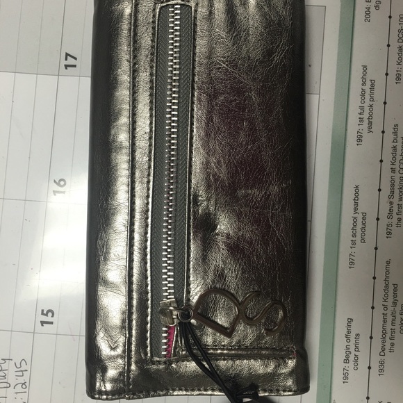 Pewter color Wallet tri fold - Picture 3 of 3